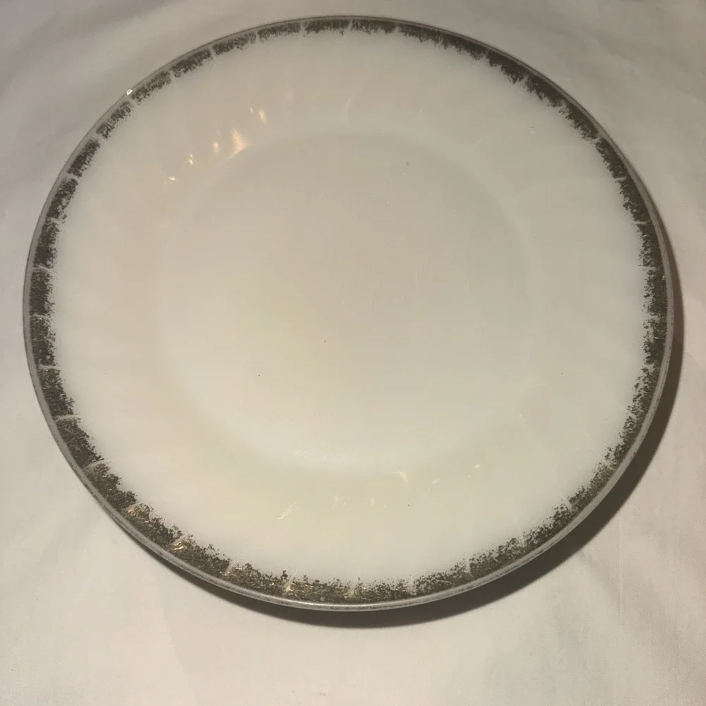 Vintage Fire King Milk Glass Swirl Plates 9